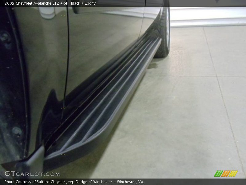 Black / Ebony 2009 Chevrolet Avalanche LTZ 4x4