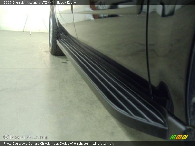 Black / Ebony 2009 Chevrolet Avalanche LTZ 4x4