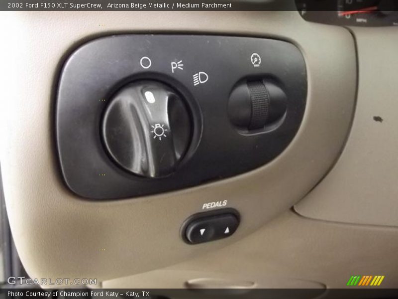 Arizona Beige Metallic / Medium Parchment 2002 Ford F150 XLT SuperCrew