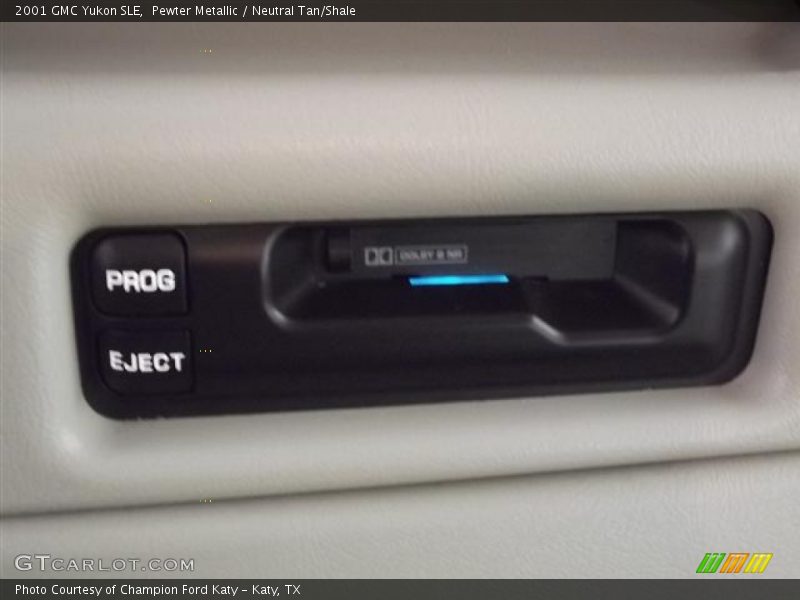 Pewter Metallic / Neutral Tan/Shale 2001 GMC Yukon SLE