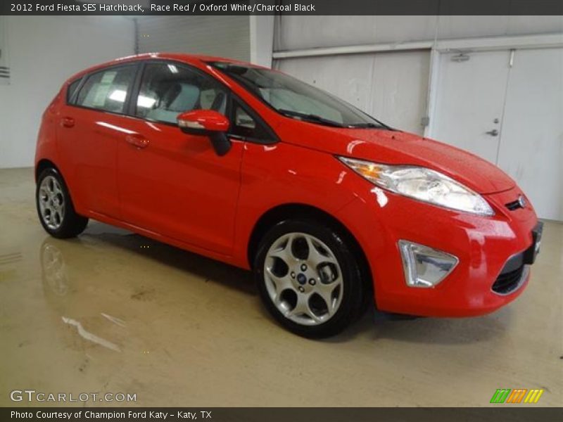 Race Red / Oxford White/Charcoal Black 2012 Ford Fiesta SES Hatchback
