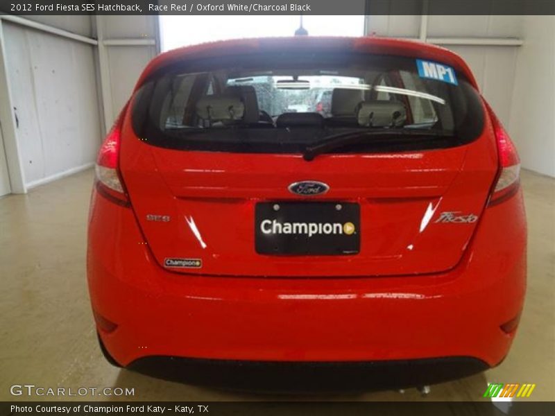 Race Red / Oxford White/Charcoal Black 2012 Ford Fiesta SES Hatchback