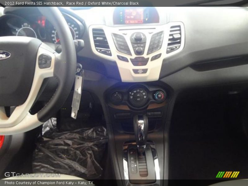 Race Red / Oxford White/Charcoal Black 2012 Ford Fiesta SES Hatchback