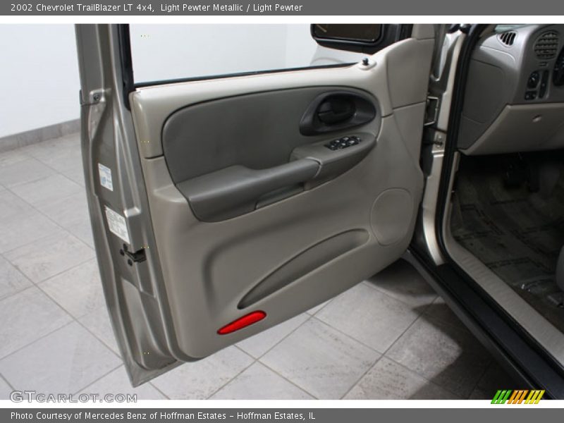 Light Pewter Metallic / Light Pewter 2002 Chevrolet TrailBlazer LT 4x4
