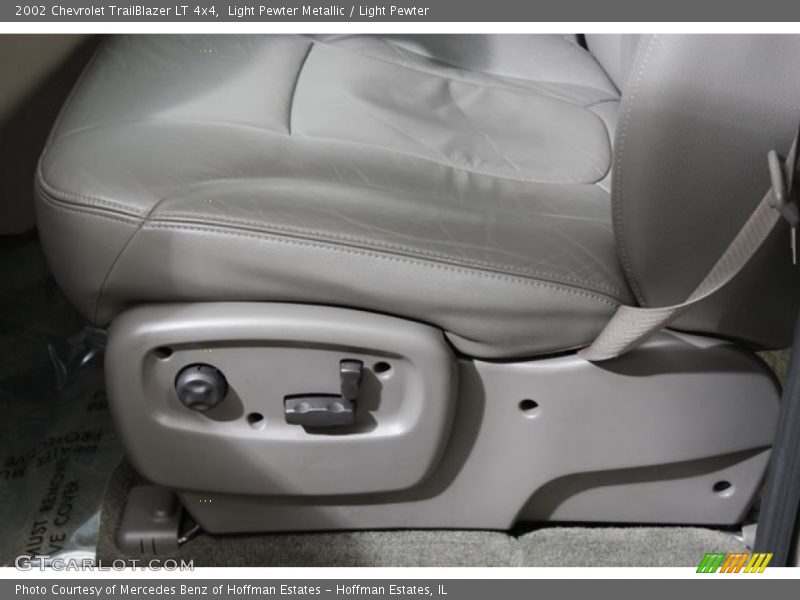 Light Pewter Metallic / Light Pewter 2002 Chevrolet TrailBlazer LT 4x4