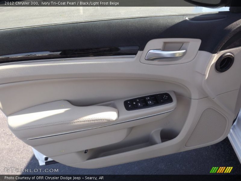 Ivory Tri-Coat Pearl / Black/Light Frost Beige 2012 Chrysler 300