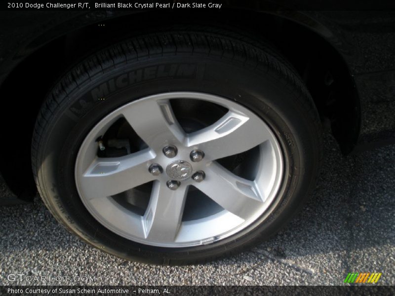 Brilliant Black Crystal Pearl / Dark Slate Gray 2010 Dodge Challenger R/T