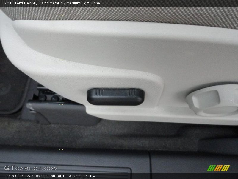 Earth Metallic / Medium Light Stone 2011 Ford Flex SE