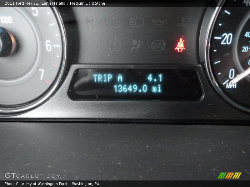 Earth Metallic / Medium Light Stone 2011 Ford Flex SE