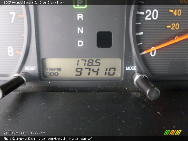Steel Gray / Black 2005 Hyundai Sonata GL