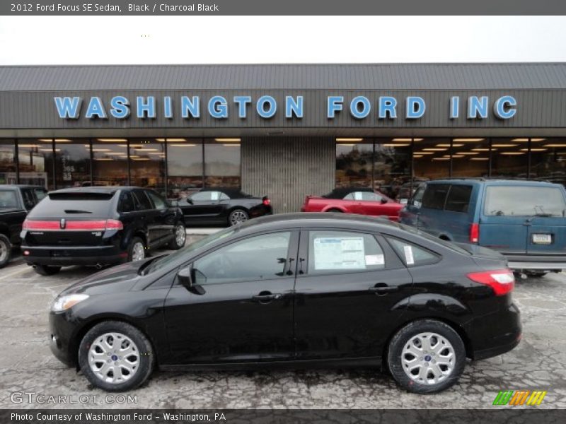 Black / Charcoal Black 2012 Ford Focus SE Sedan