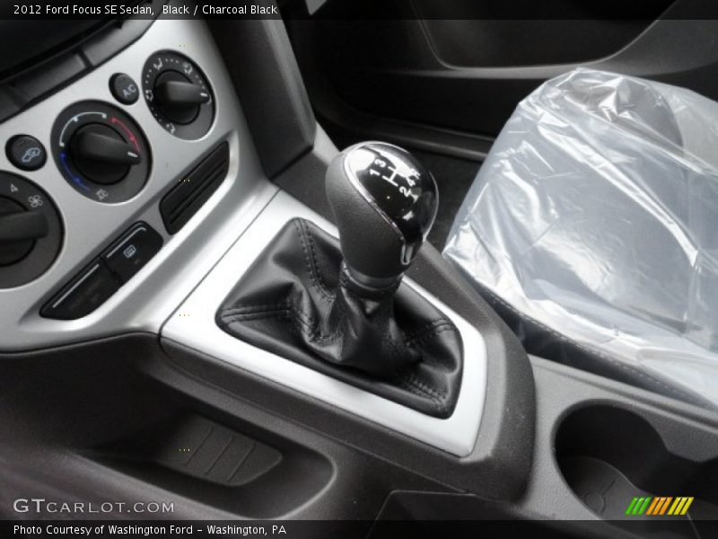 Black / Charcoal Black 2012 Ford Focus SE Sedan