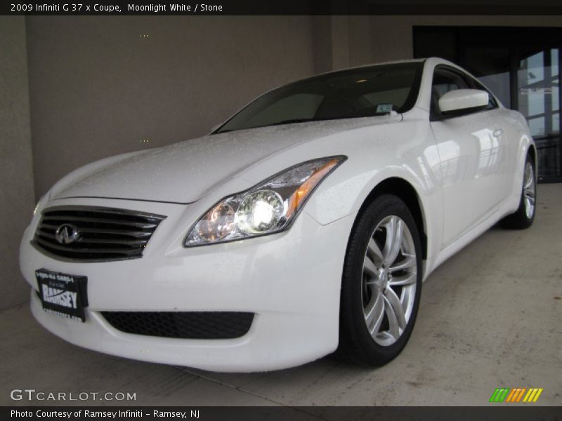Moonlight White / Stone 2009 Infiniti G 37 x Coupe