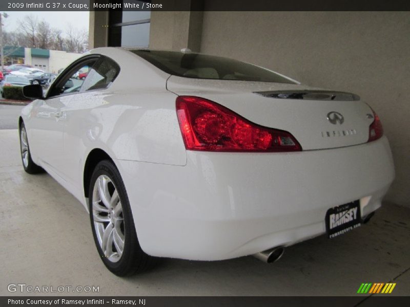 Moonlight White / Stone 2009 Infiniti G 37 x Coupe