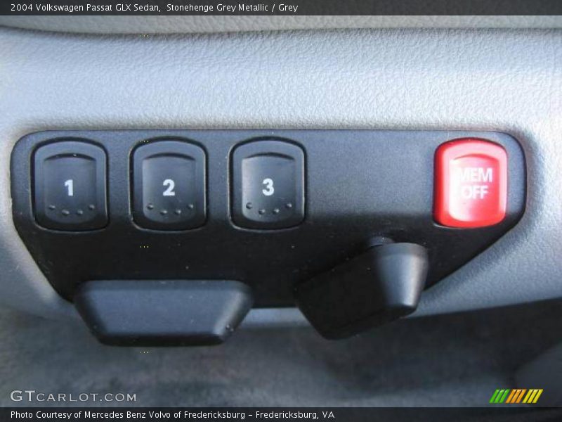 Stonehenge Grey Metallic / Grey 2004 Volkswagen Passat GLX Sedan