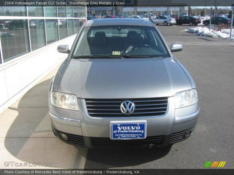 Stonehenge Grey Metallic / Grey 2004 Volkswagen Passat GLX Sedan
