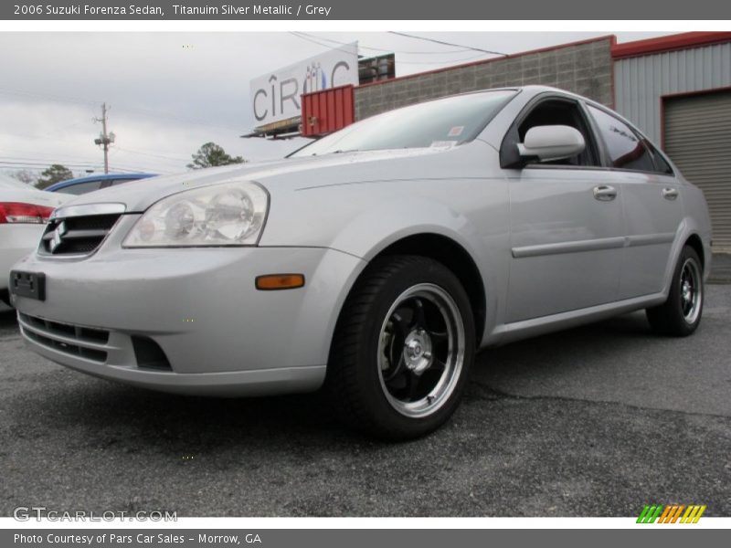 Titanuim Silver Metallic / Grey 2006 Suzuki Forenza Sedan
