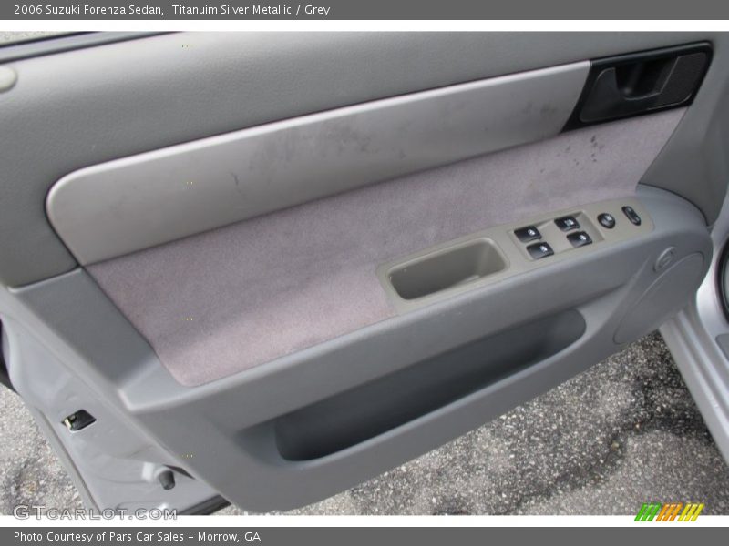 Titanuim Silver Metallic / Grey 2006 Suzuki Forenza Sedan