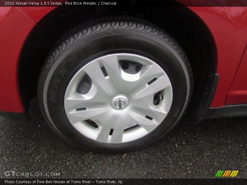  2010 Versa 1.8 S Sedan Wheel