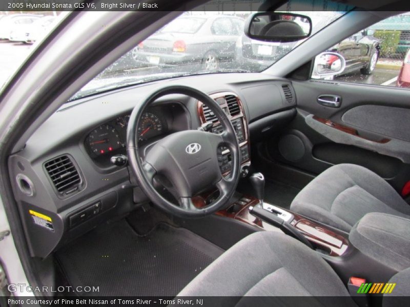 Bright Silver / Black 2005 Hyundai Sonata GLS V6