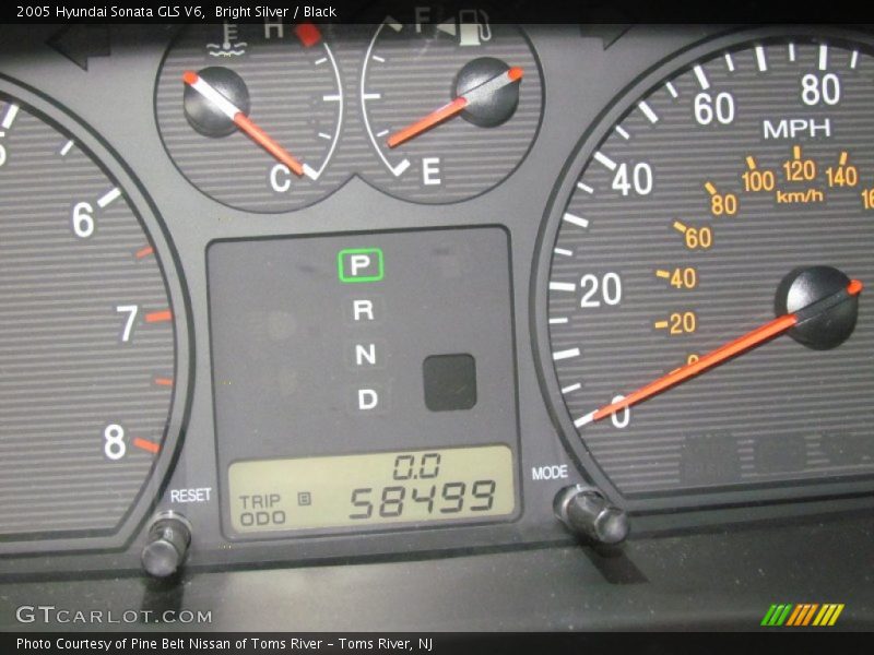 Bright Silver / Black 2005 Hyundai Sonata GLS V6