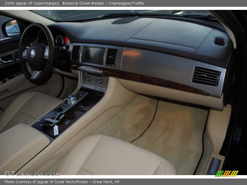 Botanical Green Metallic / Champagne/Truffle 2009 Jaguar XF Supercharged