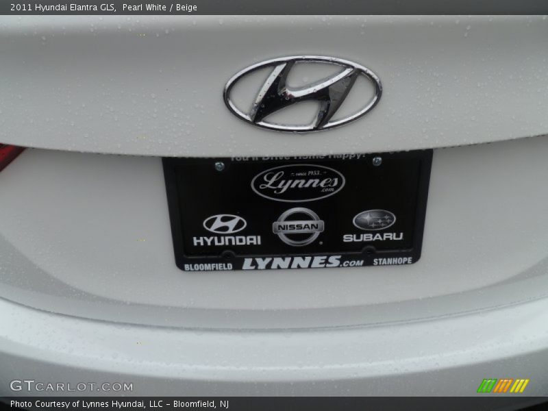 Pearl White / Beige 2011 Hyundai Elantra GLS