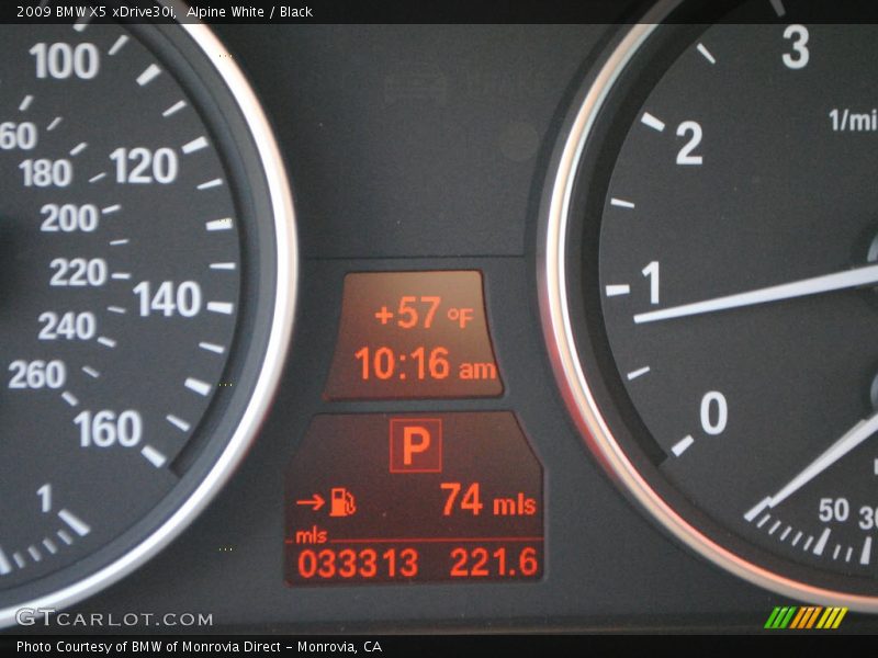 Alpine White / Black 2009 BMW X5 xDrive30i