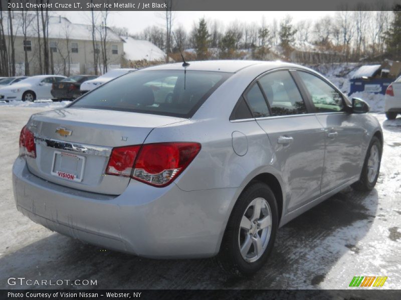 Silver Ice Metallic / Jet Black 2011 Chevrolet Cruze LT