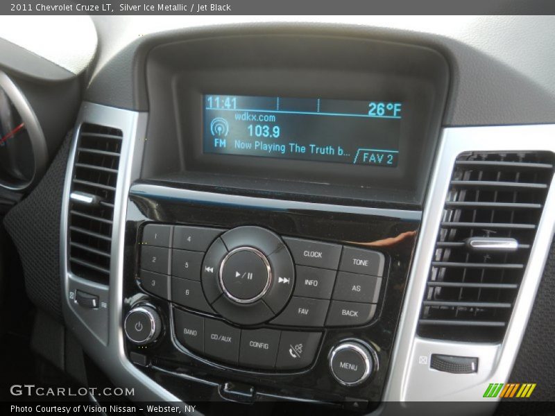 Silver Ice Metallic / Jet Black 2011 Chevrolet Cruze LT