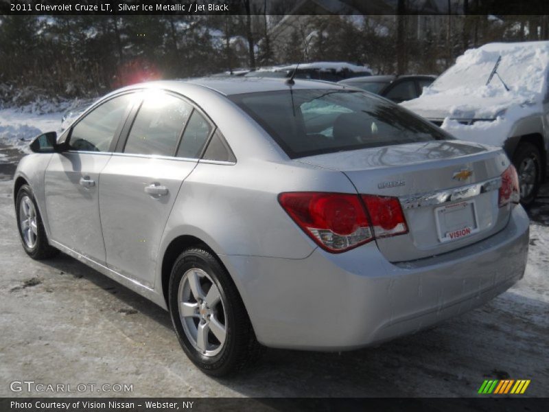 Silver Ice Metallic / Jet Black 2011 Chevrolet Cruze LT