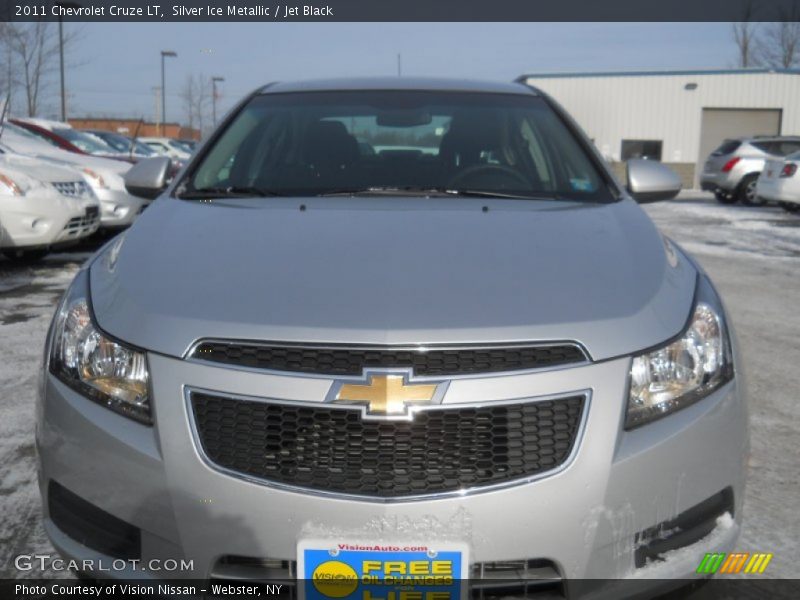 Silver Ice Metallic / Jet Black 2011 Chevrolet Cruze LT