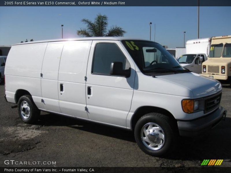 Oxford White / Medium Flint 2005 Ford E Series Van E150 Commercial