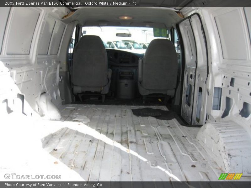 Oxford White / Medium Flint 2005 Ford E Series Van E150 Commercial