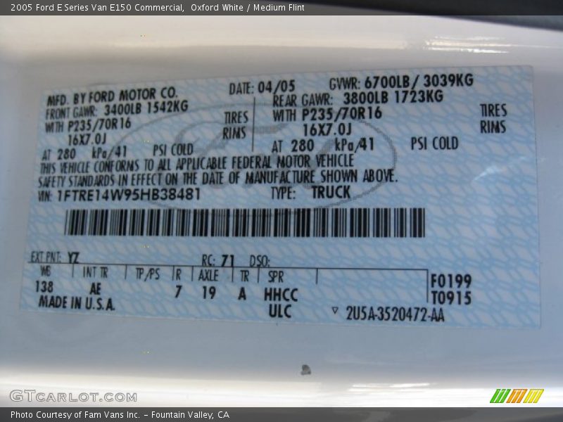 Oxford White / Medium Flint 2005 Ford E Series Van E150 Commercial