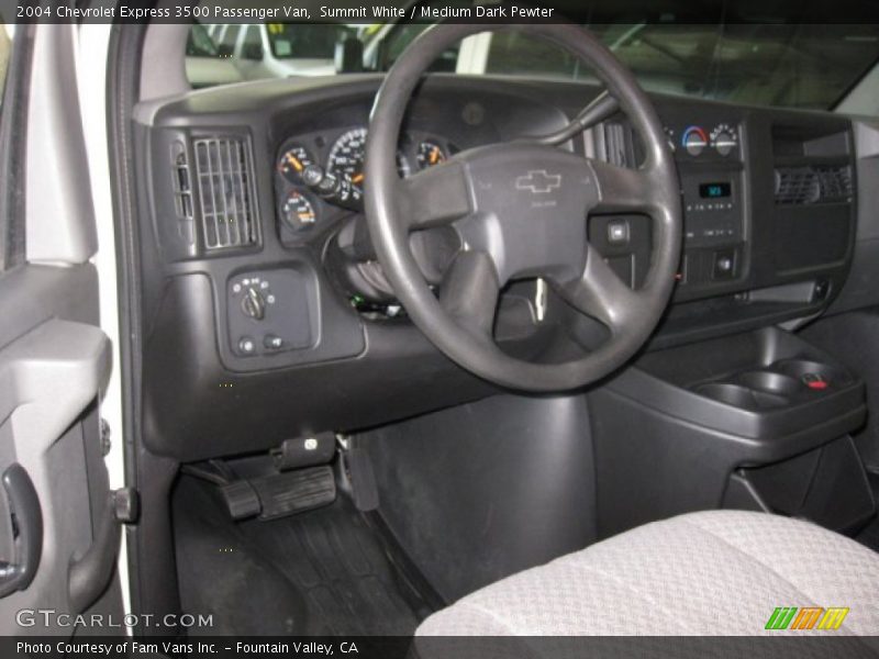 Summit White / Medium Dark Pewter 2004 Chevrolet Express 3500 Passenger Van