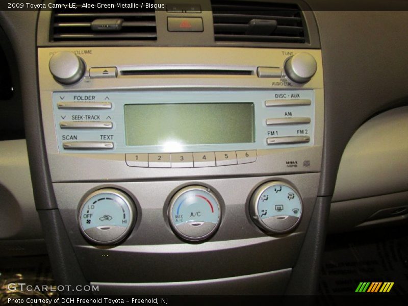 Aloe Green Metallic / Bisque 2009 Toyota Camry LE