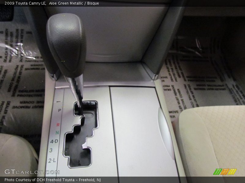 Aloe Green Metallic / Bisque 2009 Toyota Camry LE