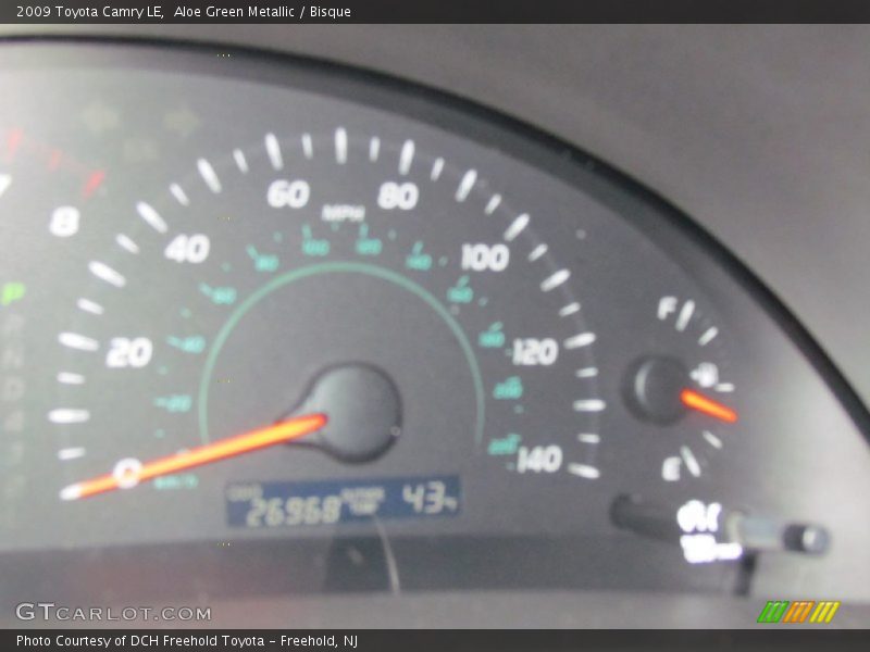 Aloe Green Metallic / Bisque 2009 Toyota Camry LE