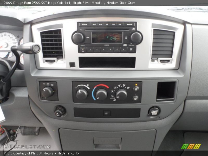 Controls of 2009 Ram 2500 SXT Mega Cab 4x4