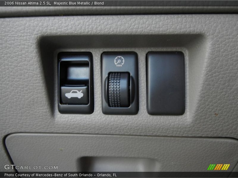 Majestic Blue Metallic / Blond 2006 Nissan Altima 2.5 SL