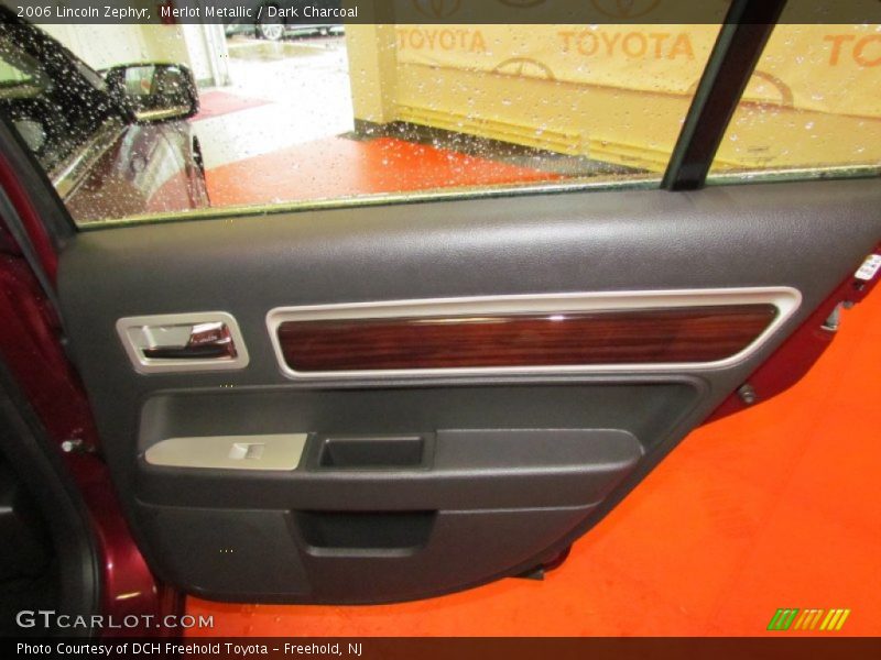 Merlot Metallic / Dark Charcoal 2006 Lincoln Zephyr