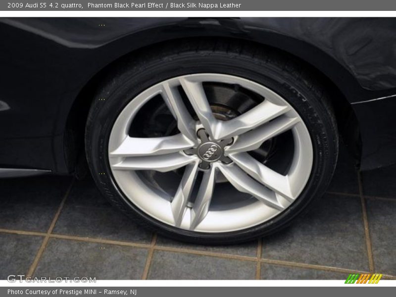 Phantom Black Pearl Effect / Black Silk Nappa Leather 2009 Audi S5 4.2 quattro