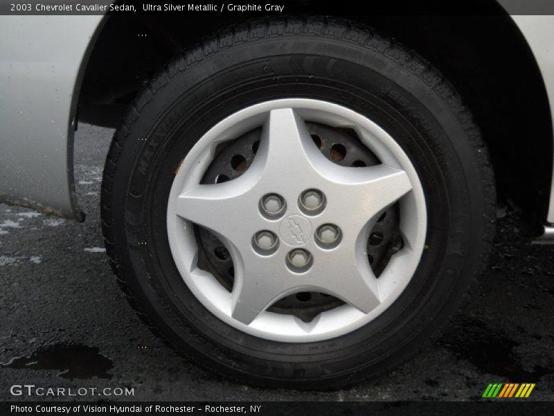 Ultra Silver Metallic / Graphite Gray 2003 Chevrolet Cavalier Sedan
