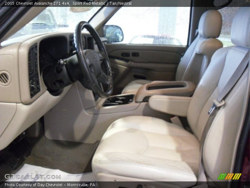 Sport Red Metallic / Tan/Neutral 2005 Chevrolet Avalanche Z71 4x4