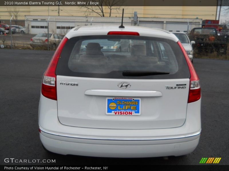 Nordic White / Beige 2010 Hyundai Elantra Touring GLS