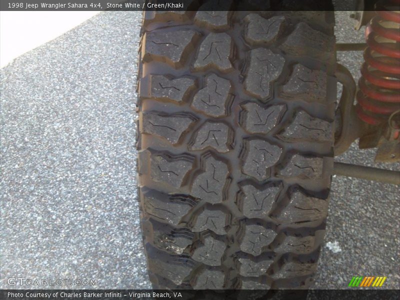 Stone White / Green/Khaki 1998 Jeep Wrangler Sahara 4x4