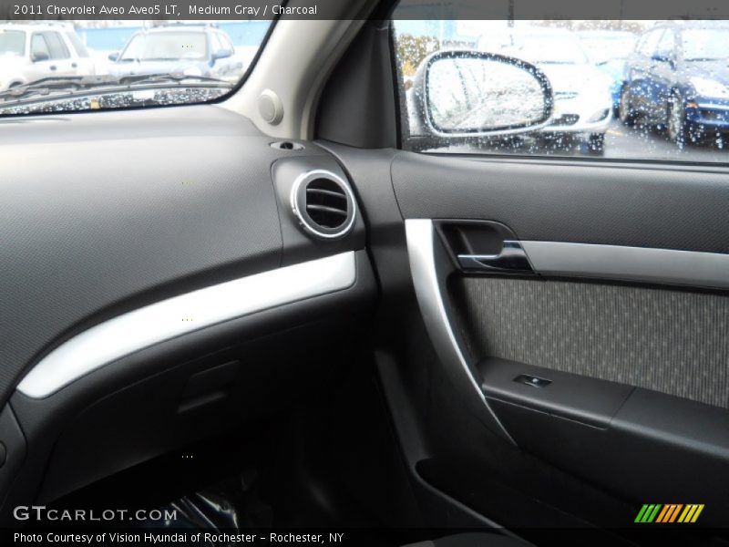 Medium Gray / Charcoal 2011 Chevrolet Aveo Aveo5 LT