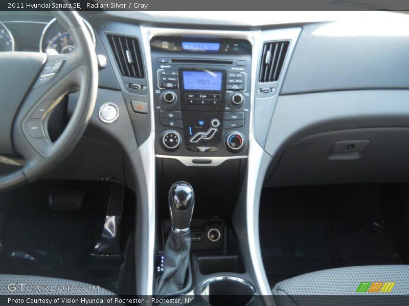 Radiant Silver / Gray 2011 Hyundai Sonata SE