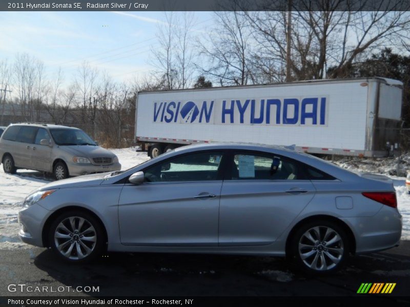 Radiant Silver / Gray 2011 Hyundai Sonata SE